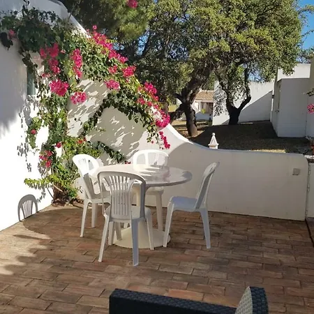 Moradia Muito Acolhedora * Albufeira
